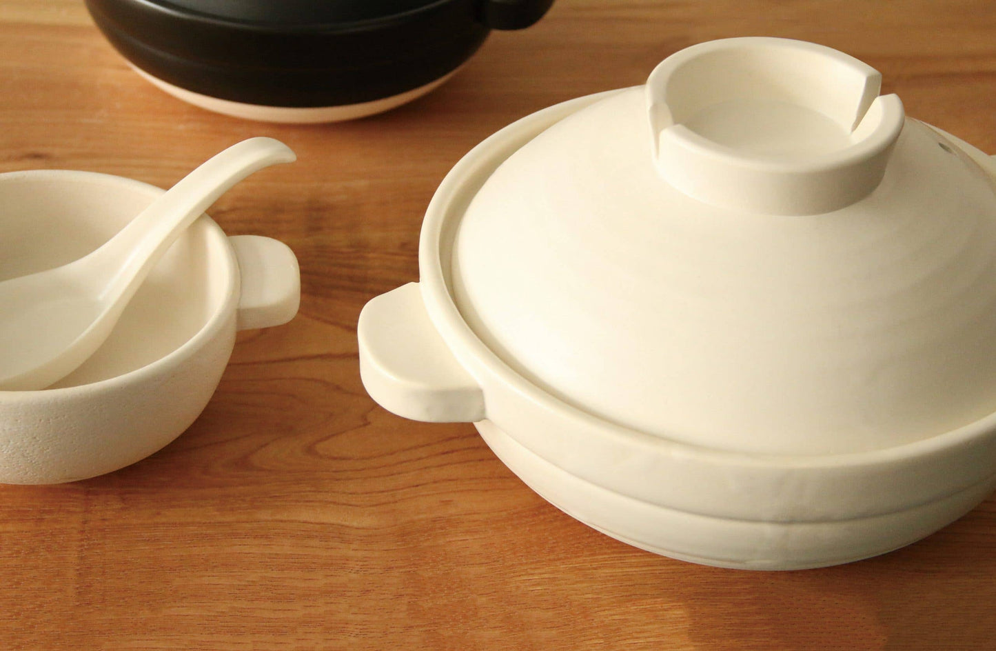 Kamoshika Earthenware Donabe Pot