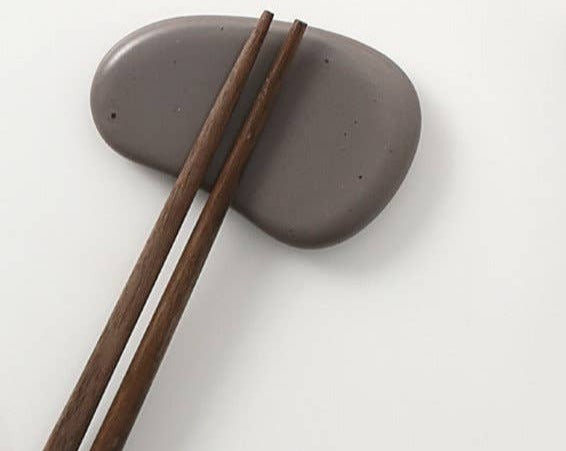 Jin Spoon and Chopstick Rest